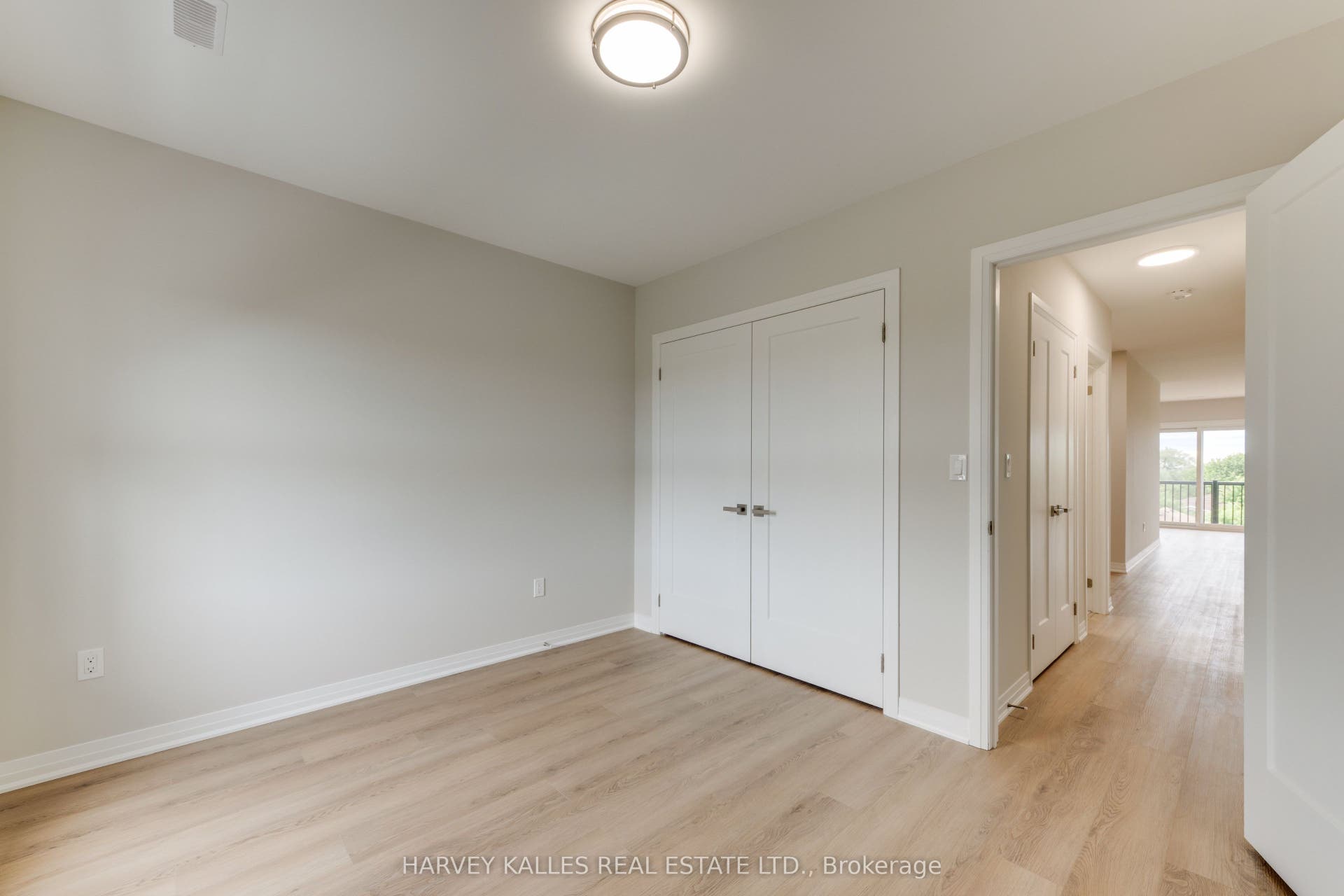 165 Spalding Road, #3rd Floor, Toronto W, Toronto ON M3K 1K3 165 Spalding Road, #3rd Floor, Toronto W, Toronto ON M3K 1K3