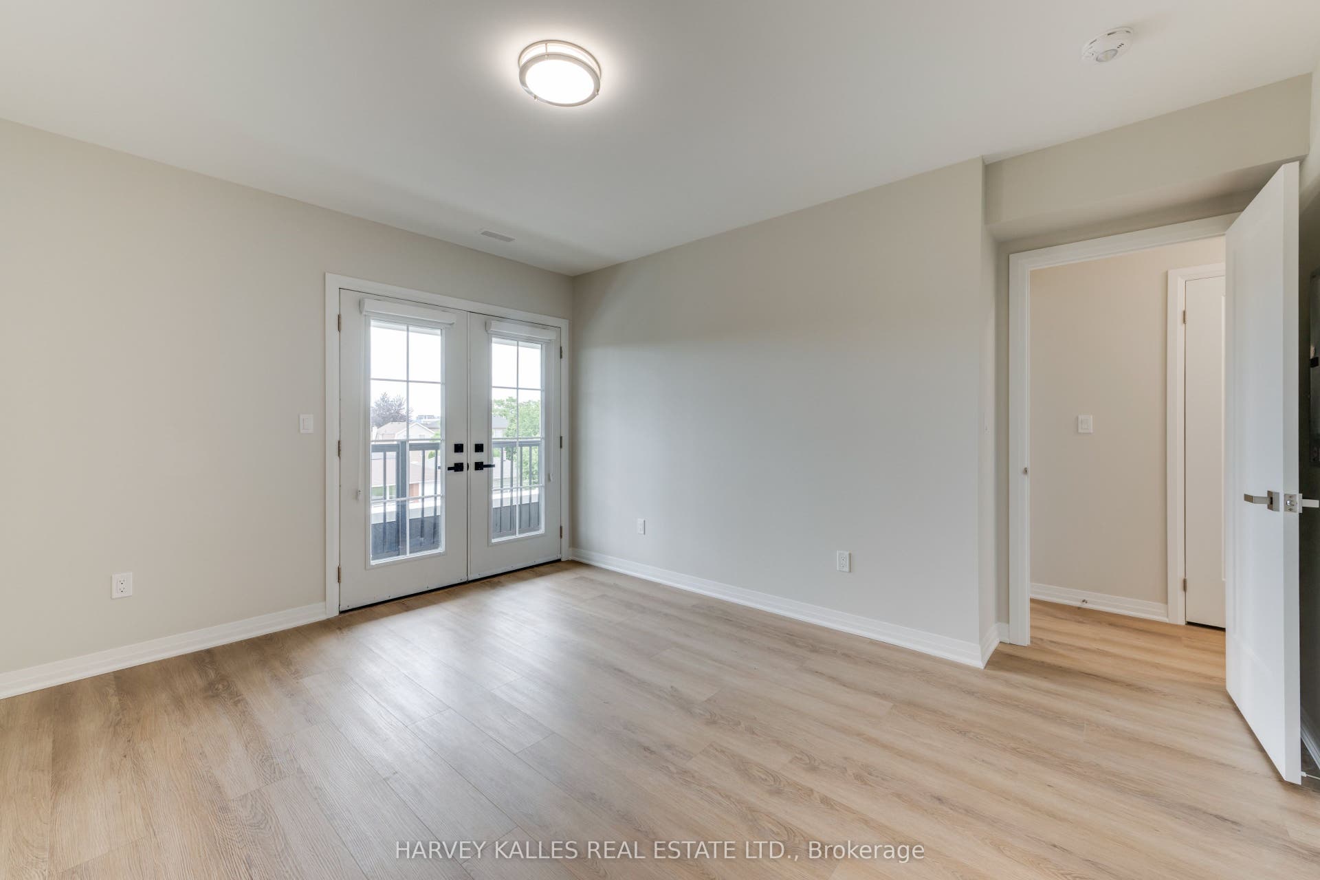 165 Spalding Road, #3rd Floor, Toronto W, Toronto ON M3K 1K3 165 Spalding Road, #3rd Floor, Toronto W, Toronto ON M3K 1K3