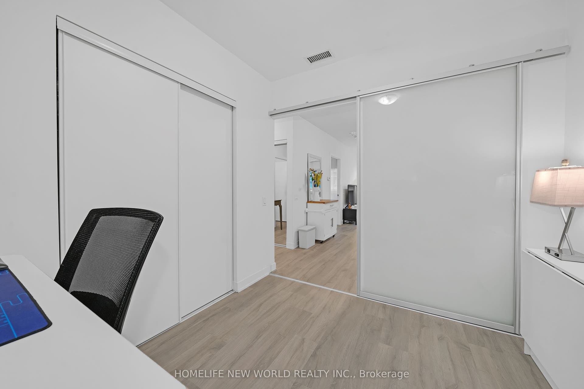 251 Manitoba Street, #412, Toronto W, Toronto ON M8Y 0C7 251 Manitoba Street, #412, Toronto W, Toronto ON M8Y 0C7