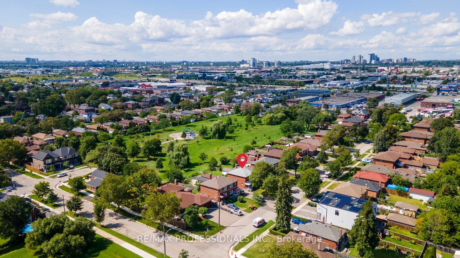 122 Treeview Drive, Toronto W, Toronto ON M8W 4C3