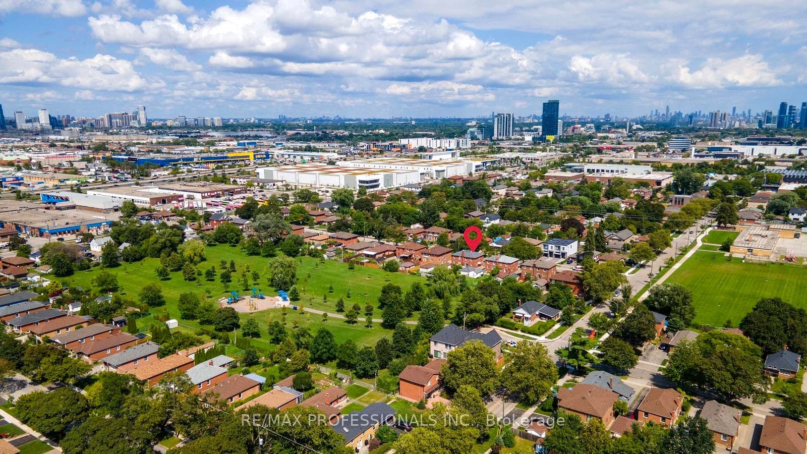122 Treeview Drive, Toronto W, Toronto ON M8W 4C3