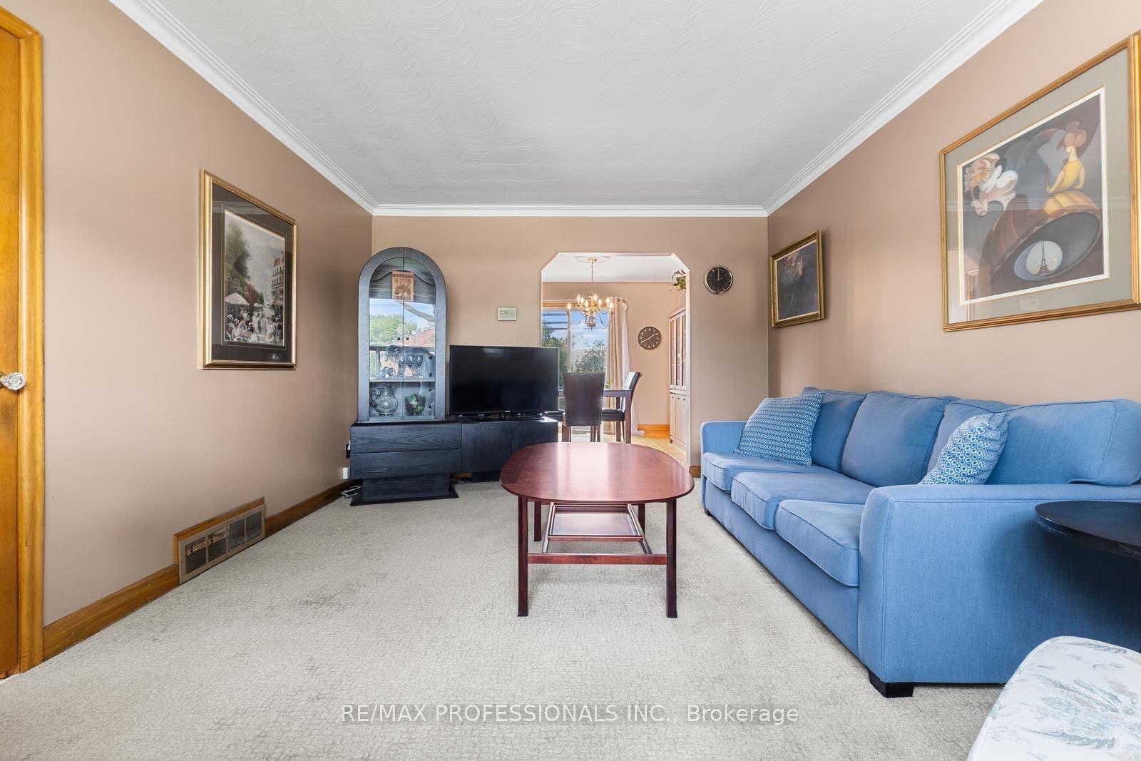 122 Treeview Drive, Toronto W, Toronto ON M8W 4C3