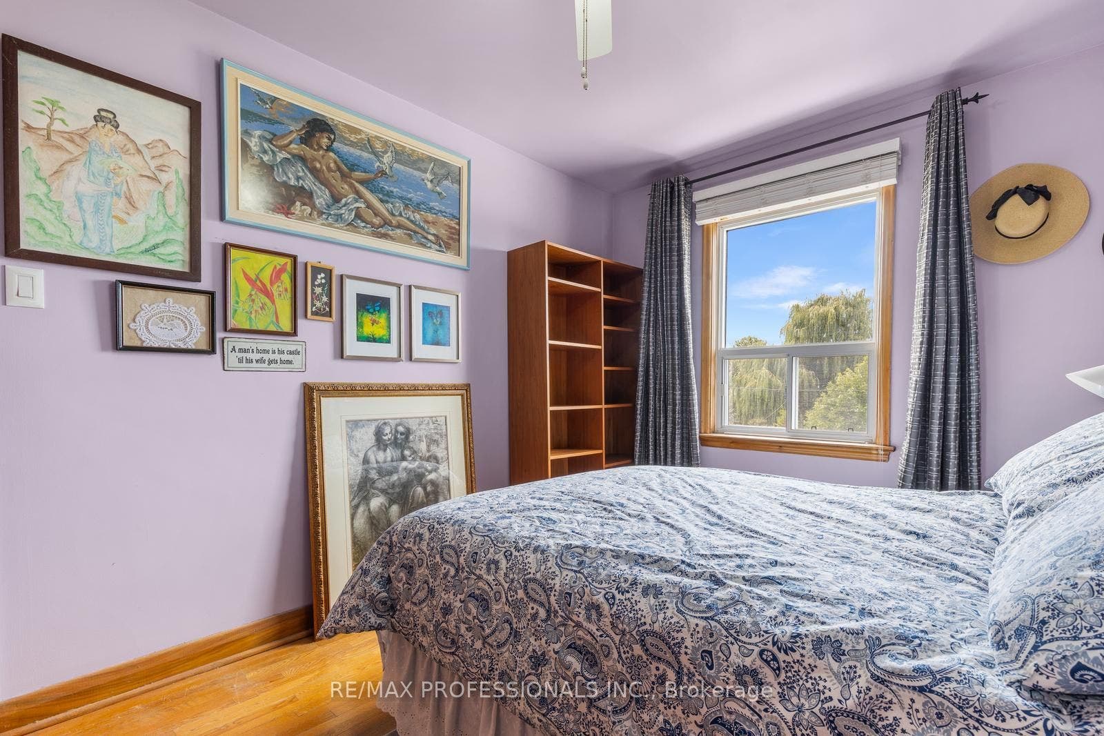 122 Treeview Drive, Toronto W, Toronto ON M8W 4C3