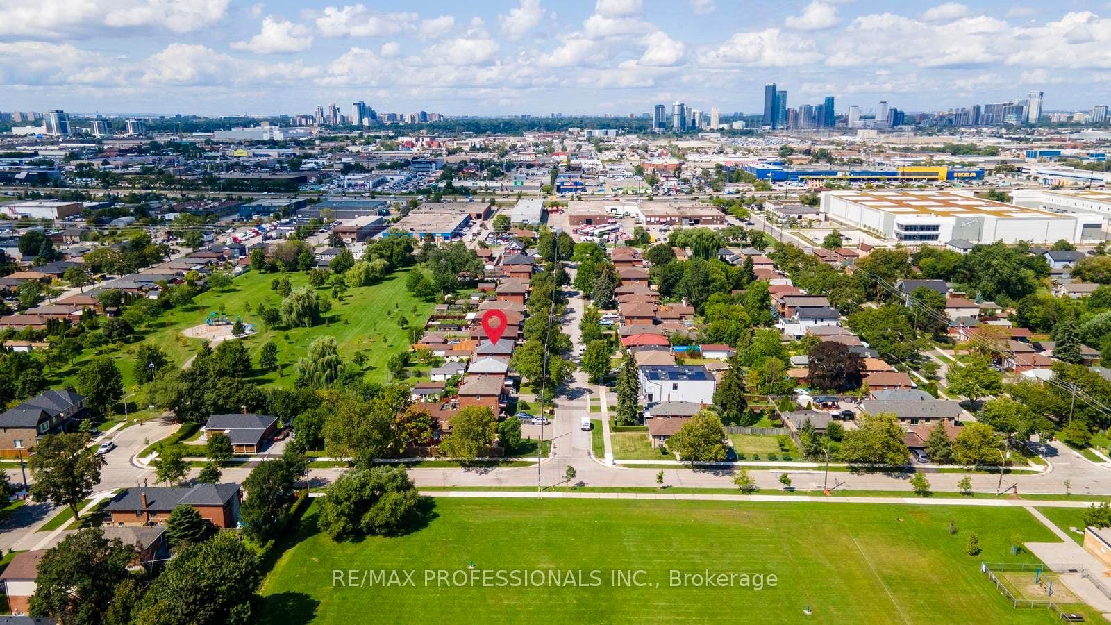 122 Treeview Drive, Toronto W, Toronto ON M8W 4C3