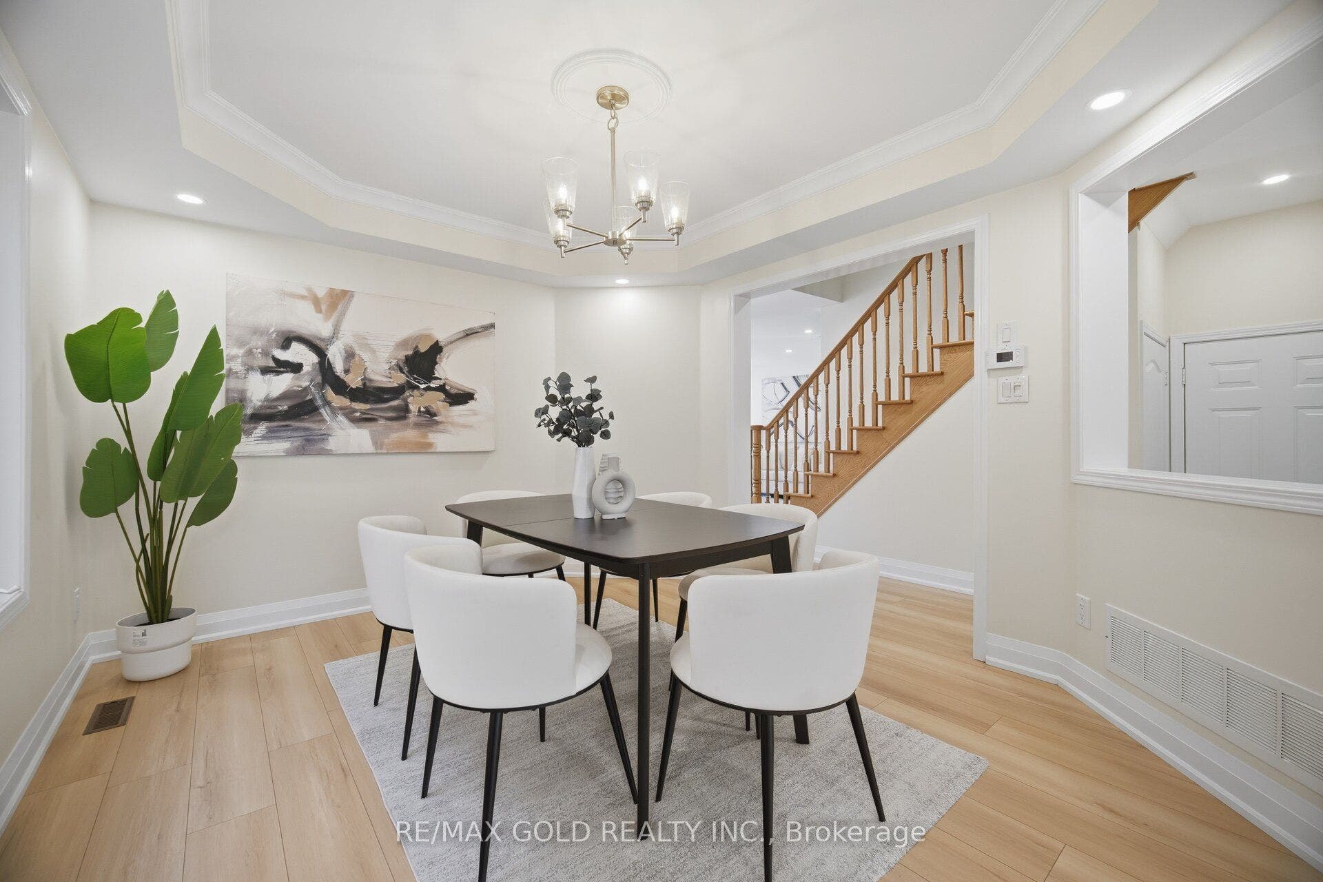 5566 Broadpath Gate, Mississauga, Peel ON L5M 6M4