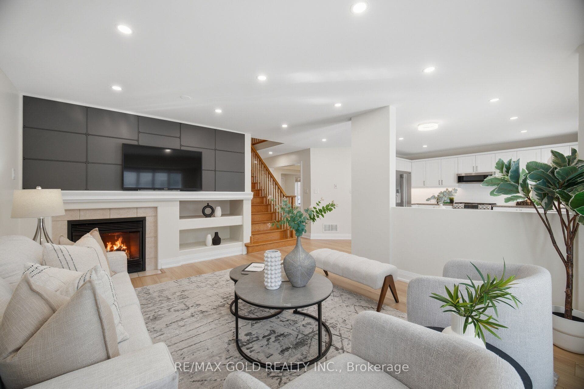 5566 Broadpath Gate, Mississauga, Peel ON L5M 6M4