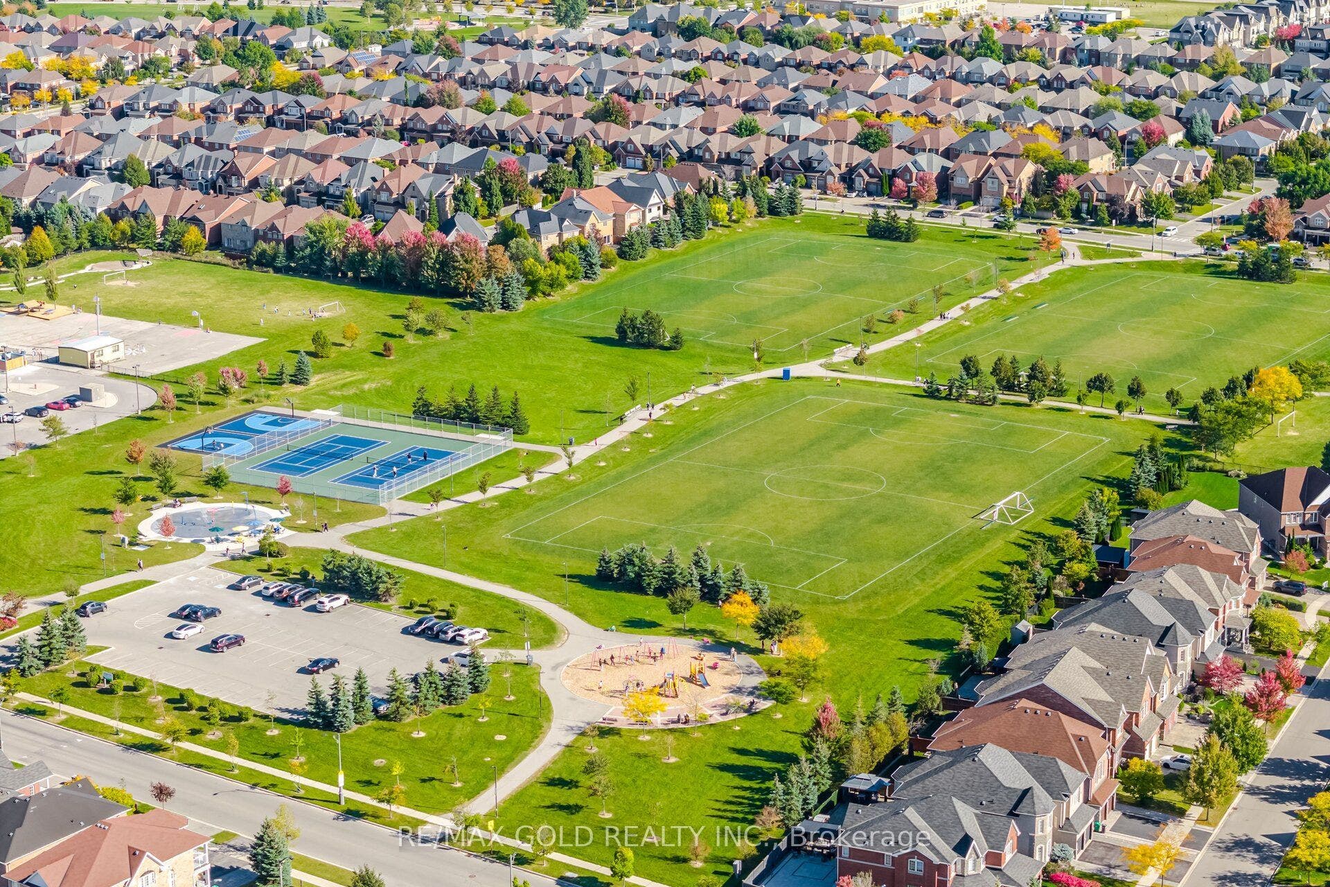 5566 Broadpath Gate, Mississauga, Peel ON L5M 6M4