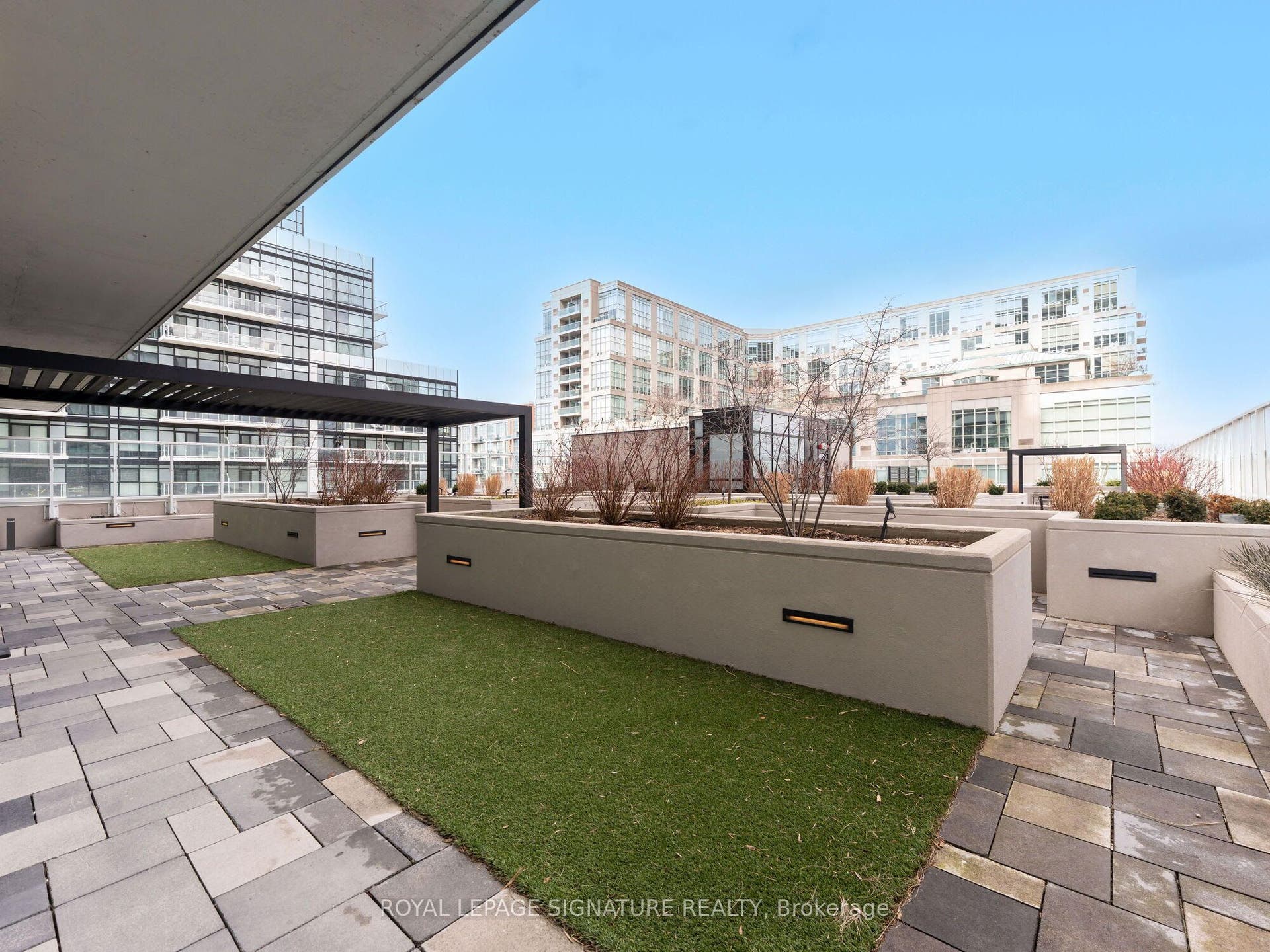 251 Manitoba Street S, #132, Toronto W, Toronto ON M8Y 0C7