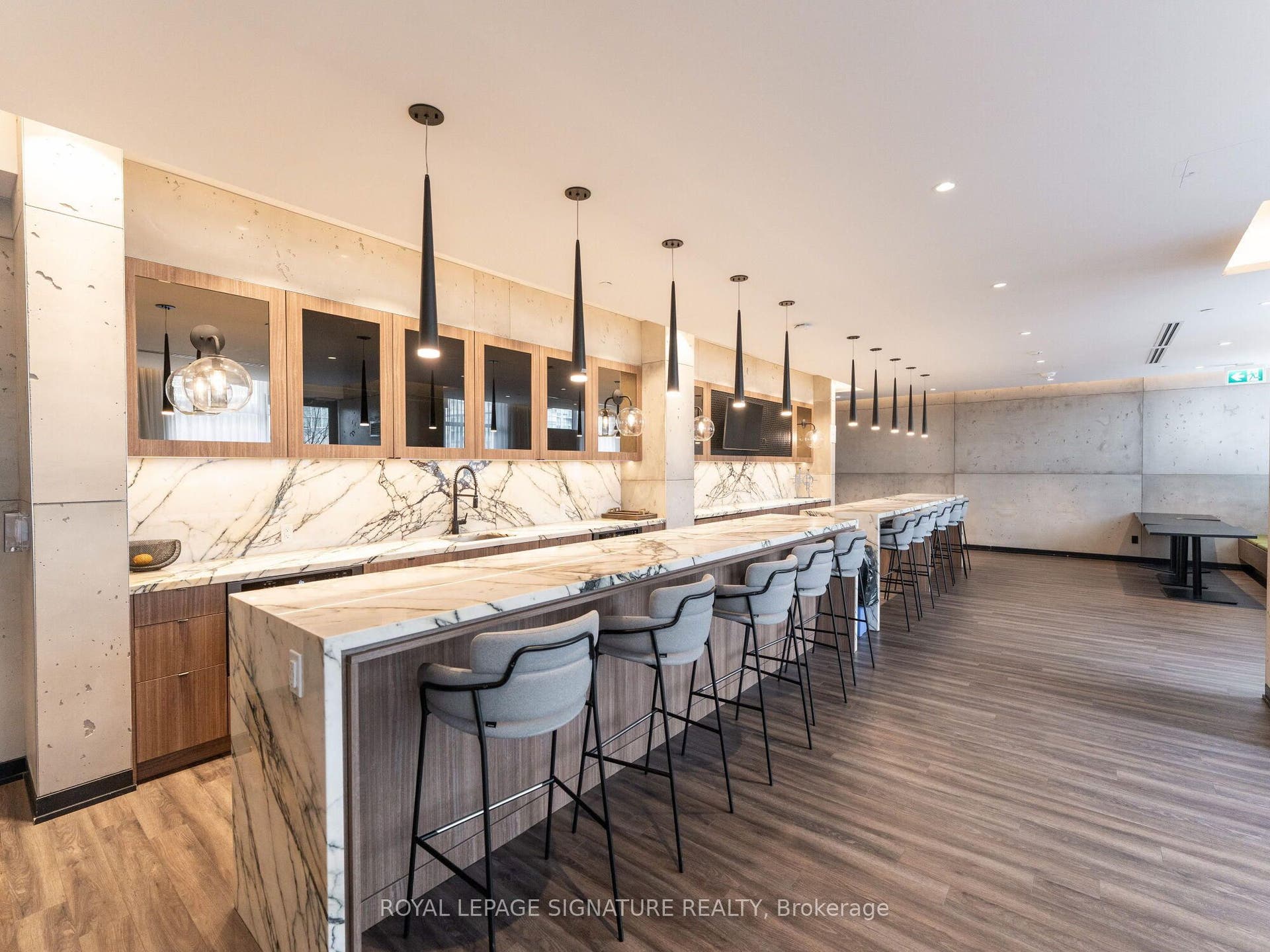 251 Manitoba Street S, #132, Toronto W, Toronto ON M8Y 0C7