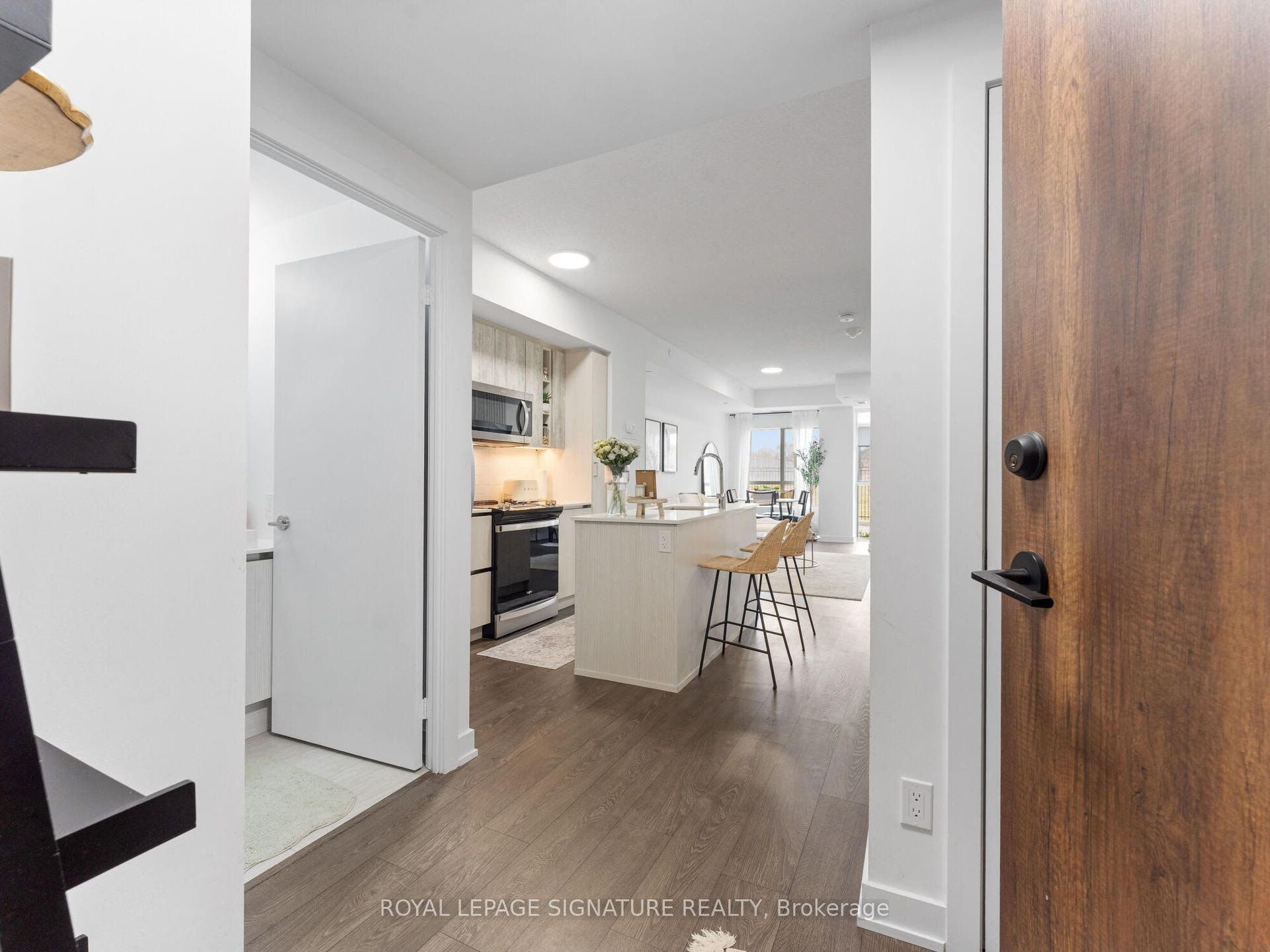 251 Manitoba Street S, #132, Toronto W, Toronto ON M8Y 0C7