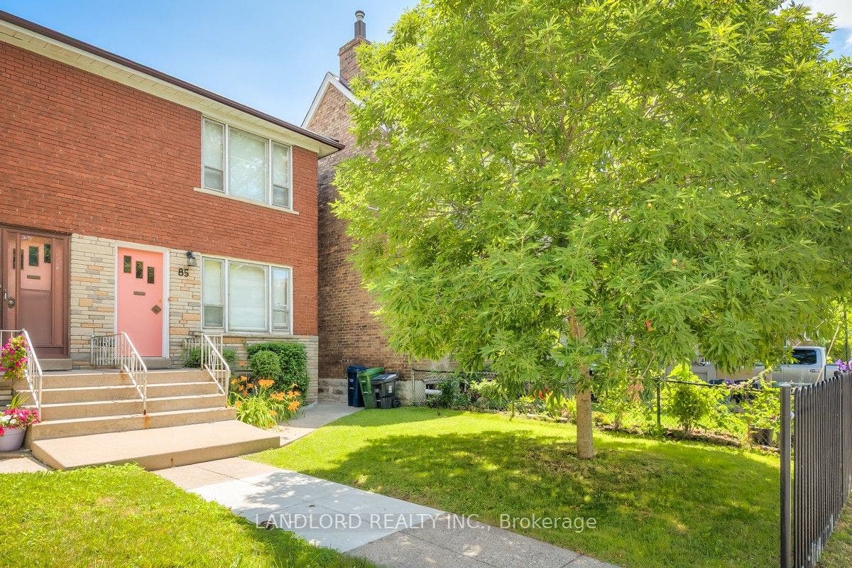 85 Greenlaw Avenue, Toronto W, Toronto ON M6H 3V8