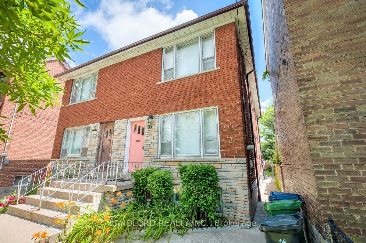 85 Greenlaw Avenue, Toronto W, Toronto ON M6H 3V8