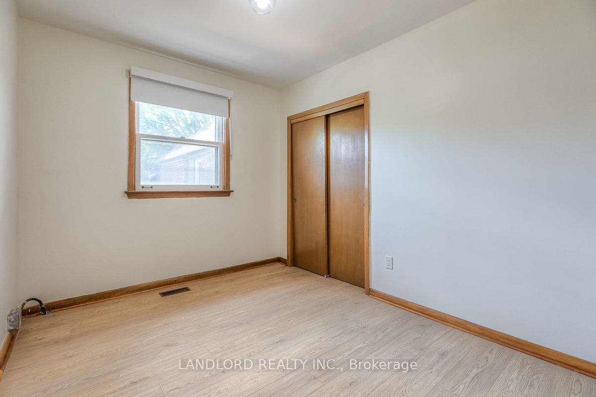 85 Greenlaw Avenue, Toronto W, Toronto ON M6H 3V8