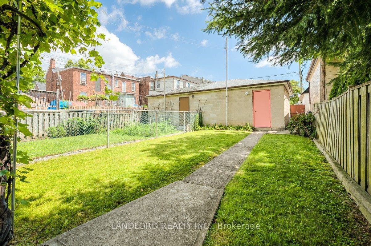 85 Greenlaw Avenue, Toronto W, Toronto ON M6H 3V8