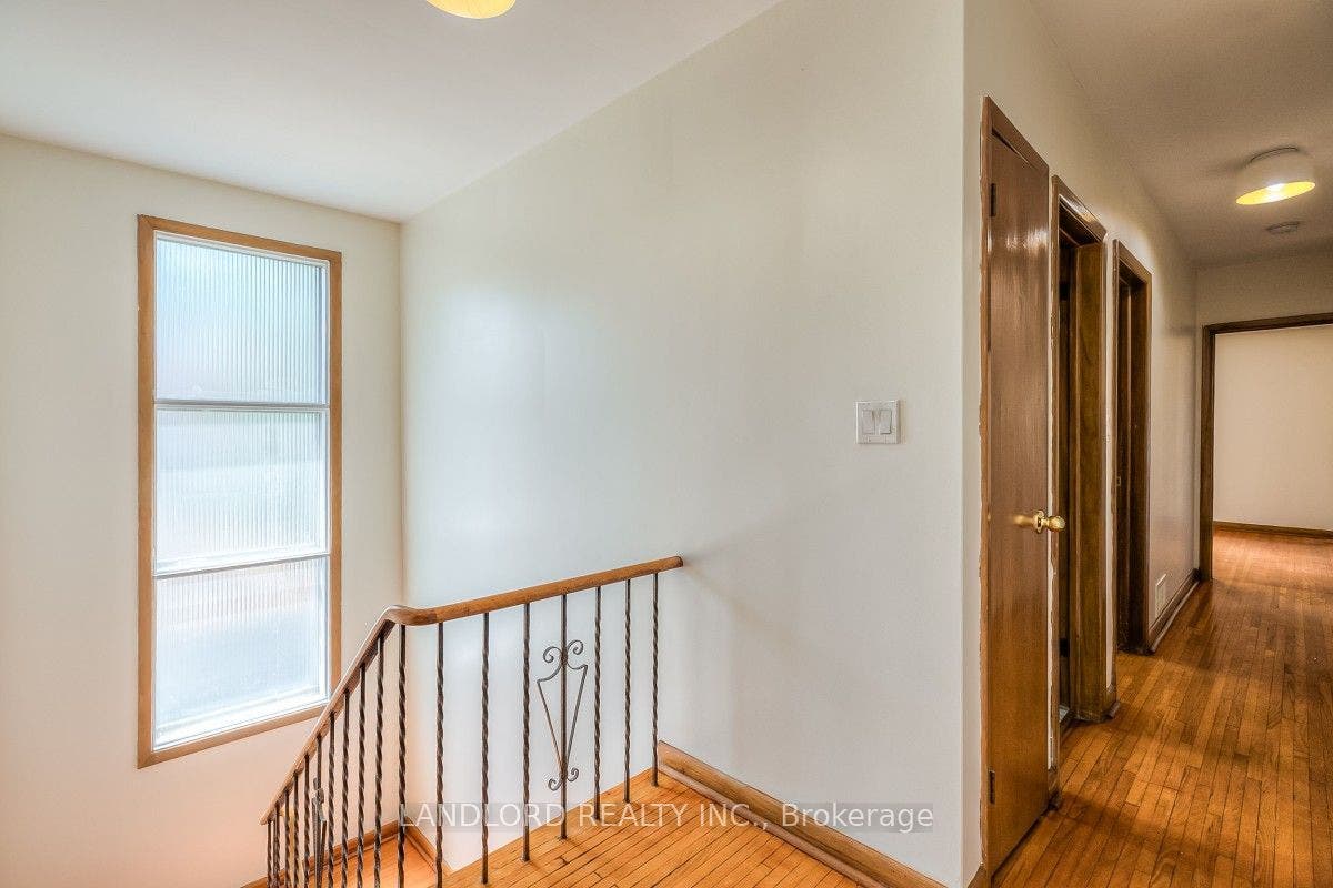 85 Greenlaw Avenue, Toronto W, Toronto ON M6H 3V8
