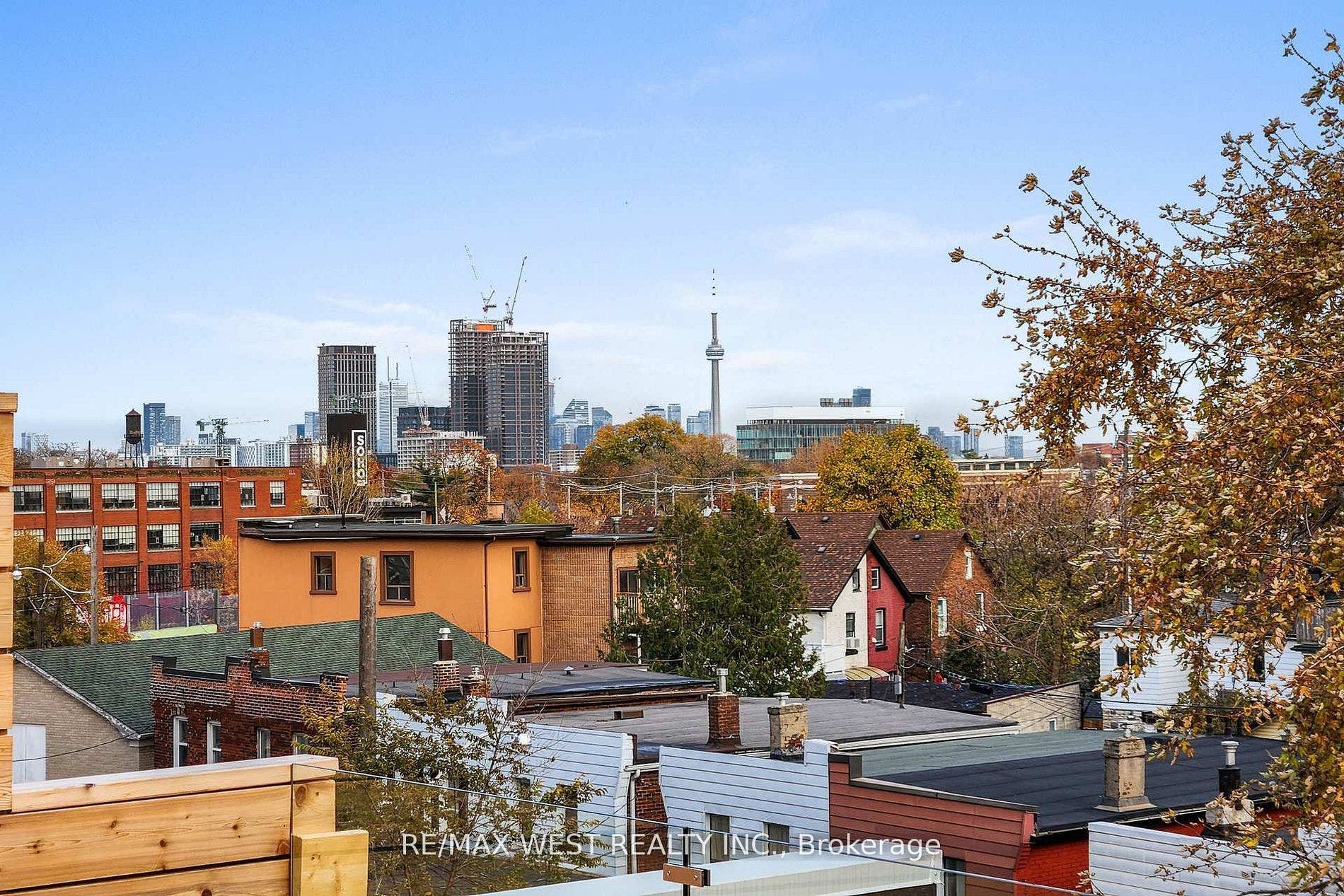 2639R Dundas Street W, #3, Toronto W, Toronto ON M6P 1X9 2639R Dundas Street W, #3, Toronto W, Toronto ON M6P 1X9