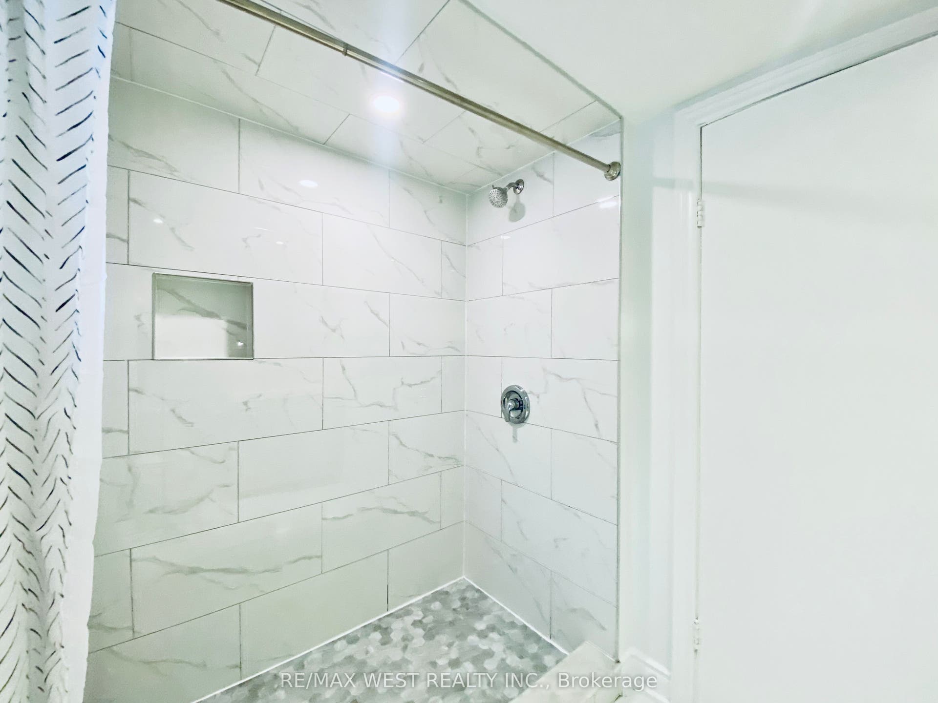 30 Flamborough Drive, #BSMT, Toronto W, Toronto ON M6M 2R4 30 Flamborough Drive, #BSMT, Toronto W, Toronto ON M6M 2R4