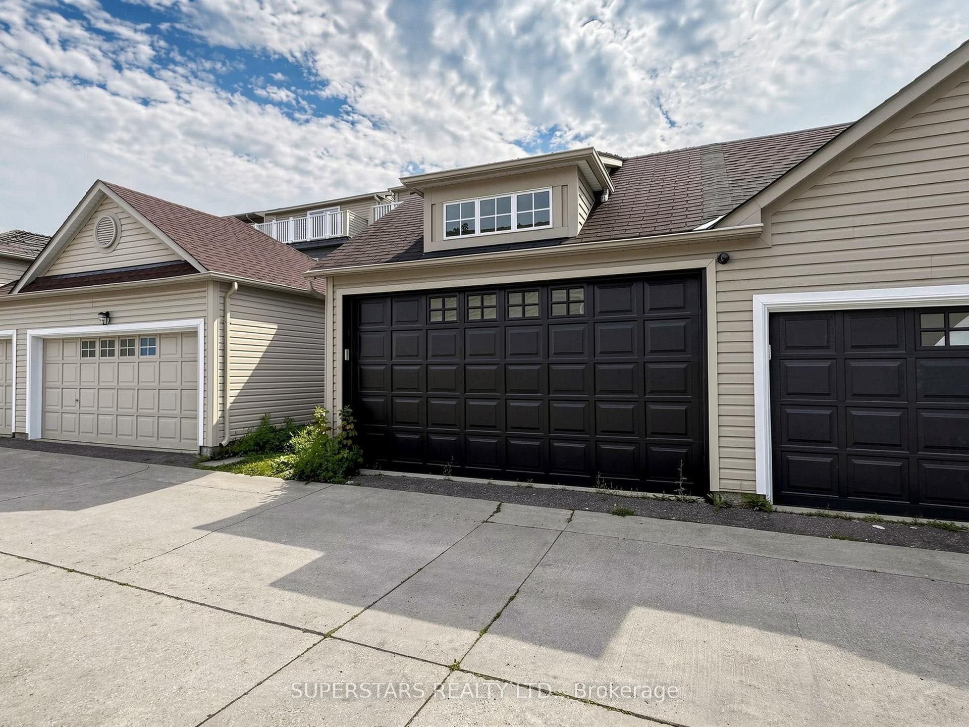 14 Bowsfield Road, Toronto W, Toronto ON M3J 3R3 14 Bowsfield Road, Toronto W, Toronto ON M3J 3R3