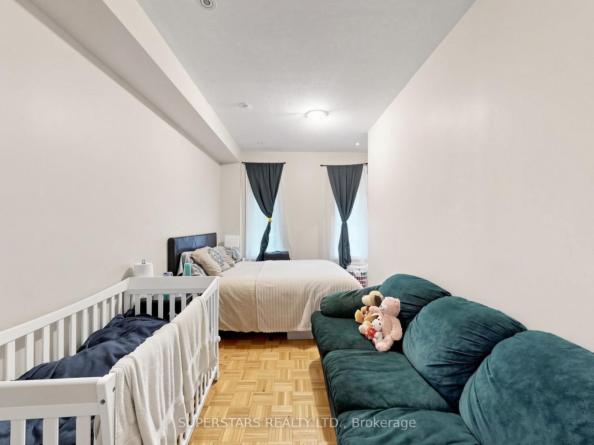 14 Bowsfield Road, Toronto W, Toronto ON M3J 3R3 14 Bowsfield Road, Toronto W, Toronto ON M3J 3R3