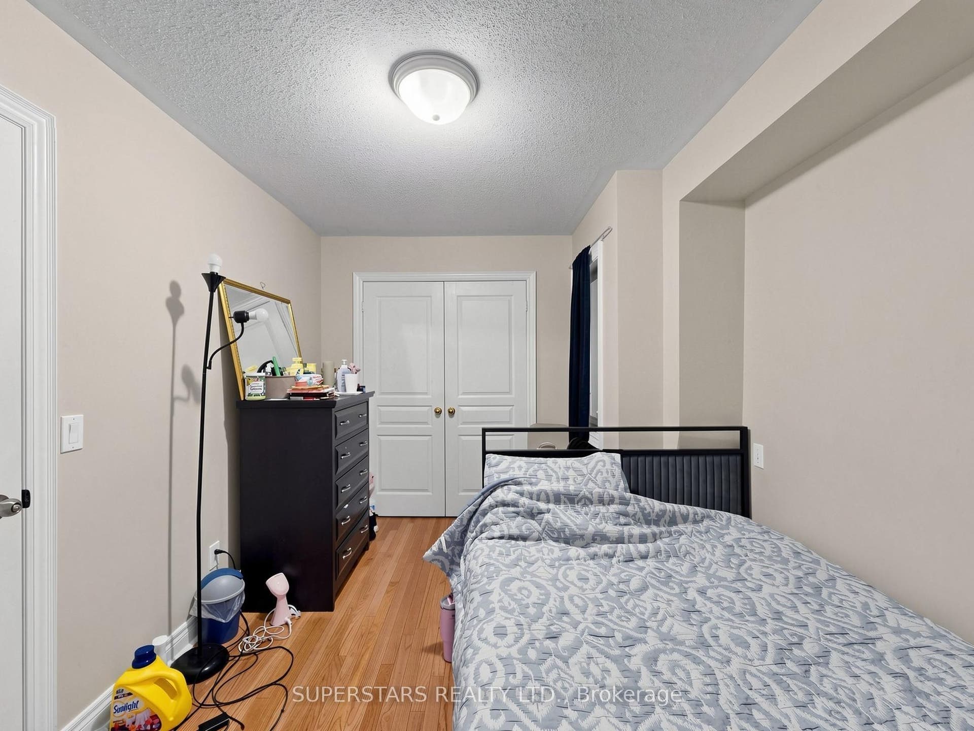 14 Bowsfield Road, Toronto W, Toronto ON M3J 3R3 14 Bowsfield Road, Toronto W, Toronto ON M3J 3R3