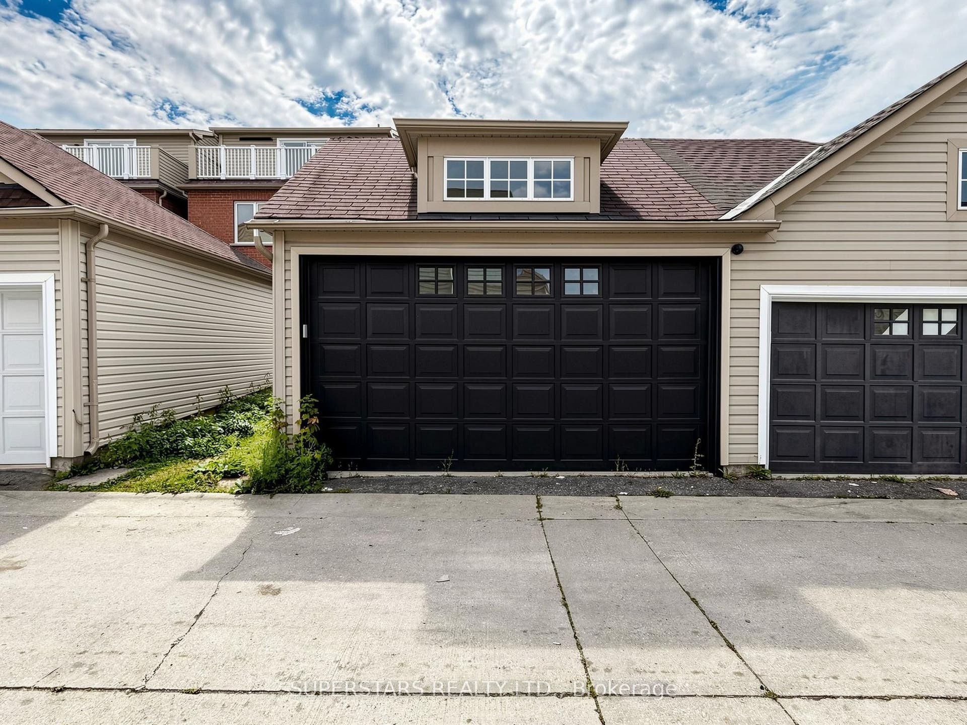 14 Bowsfield Road, Toronto W, Toronto ON M3J 3R3 14 Bowsfield Road, Toronto W, Toronto ON M3J 3R3
