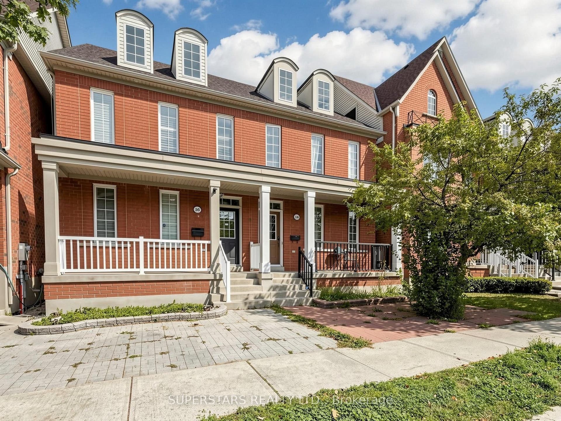 14 Bowsfield Road, Toronto W, Toronto ON M3J 3R3 14 Bowsfield Road, Toronto W, Toronto ON M3J 3R3
