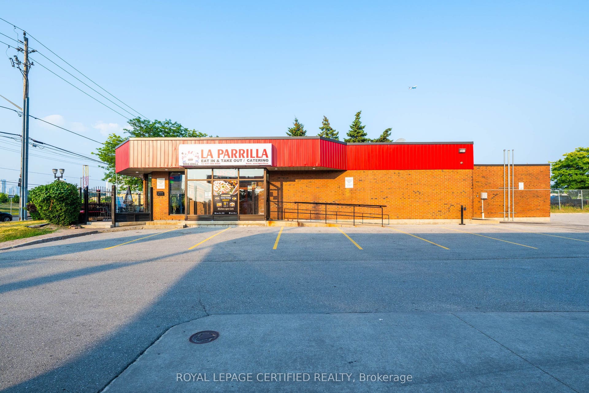 5025 Steeles Avenue W, Toronto W, Toronto ON M9L 2X1 5025 Steeles Avenue W, Toronto W, Toronto ON M9L 2X1