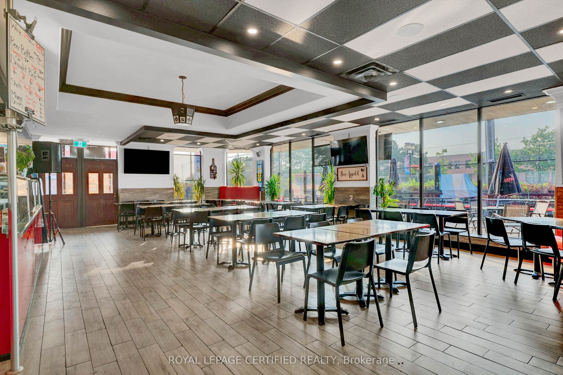 5025 Steeles Avenue W, Toronto W, Toronto ON M9L 2X1 5025 Steeles Avenue W, Toronto W, Toronto ON M9L 2X1