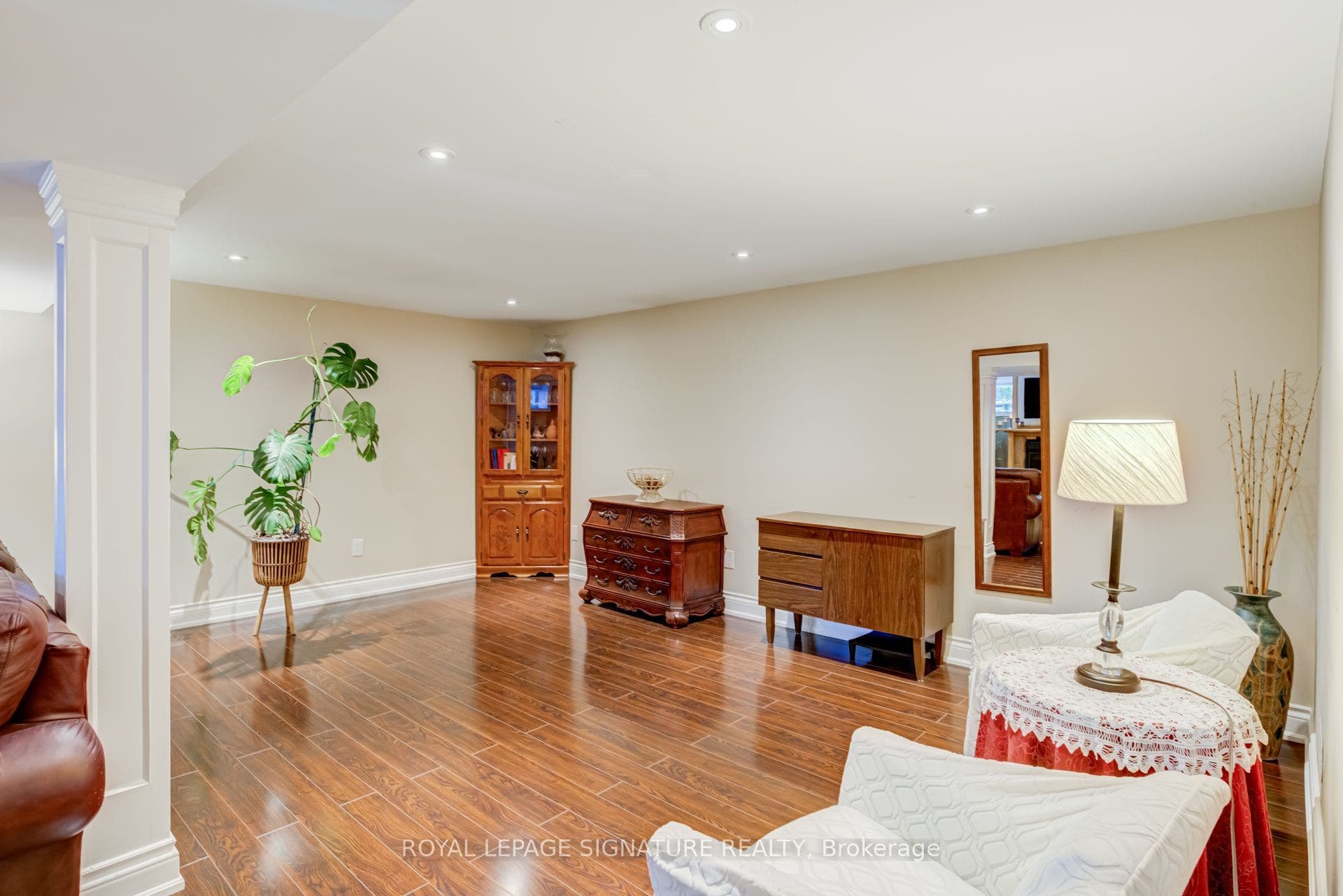2544 Sharon Crescent, Mississauga, Peel ON L5C 1Y8
