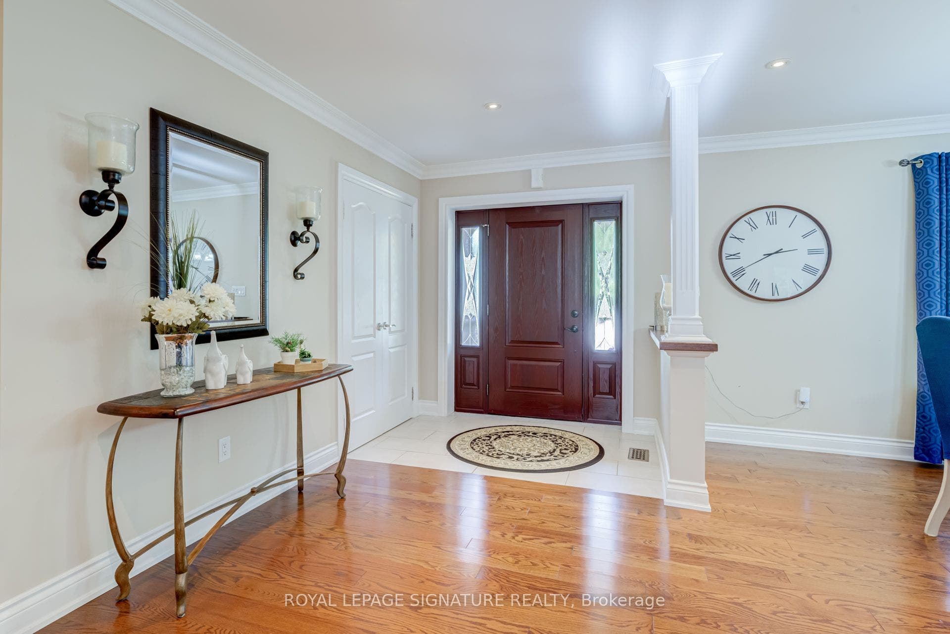 2544 Sharon Crescent, Mississauga, Peel ON L5C 1Y8