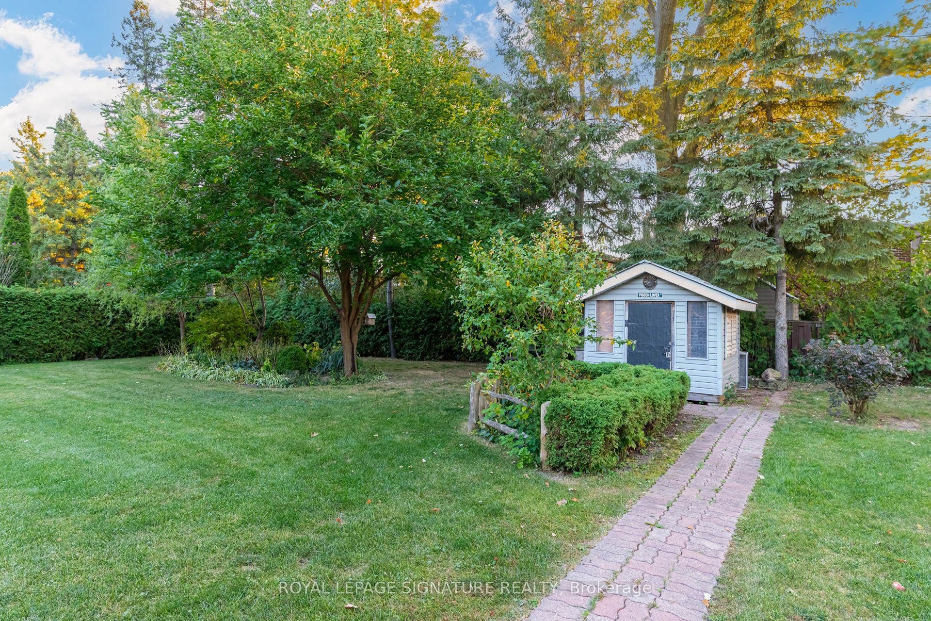 2544 Sharon Crescent, Mississauga, Peel ON L5C 1Y8