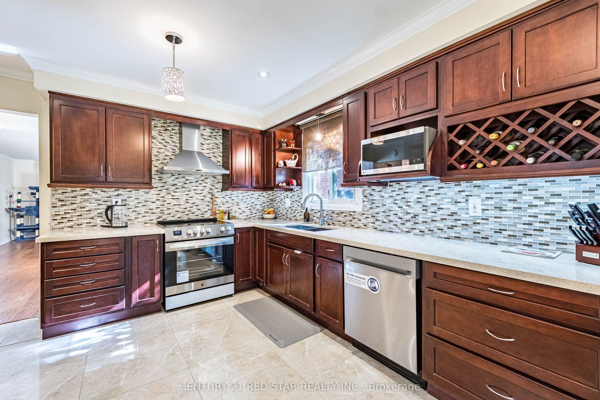 56 Fountainbridge Drive, Caledon, Caledon, Peel ON L7E 1N4