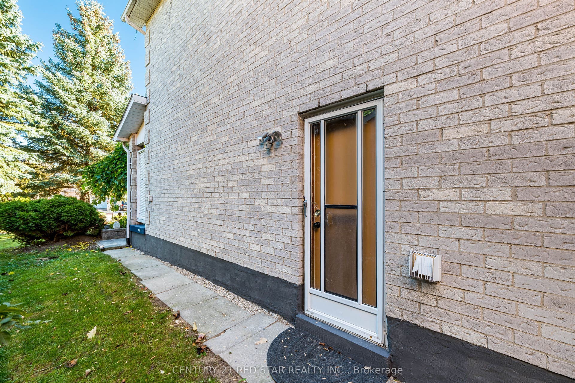 56 Fountainbridge Drive, Caledon, Caledon, Peel ON L7E 1N4