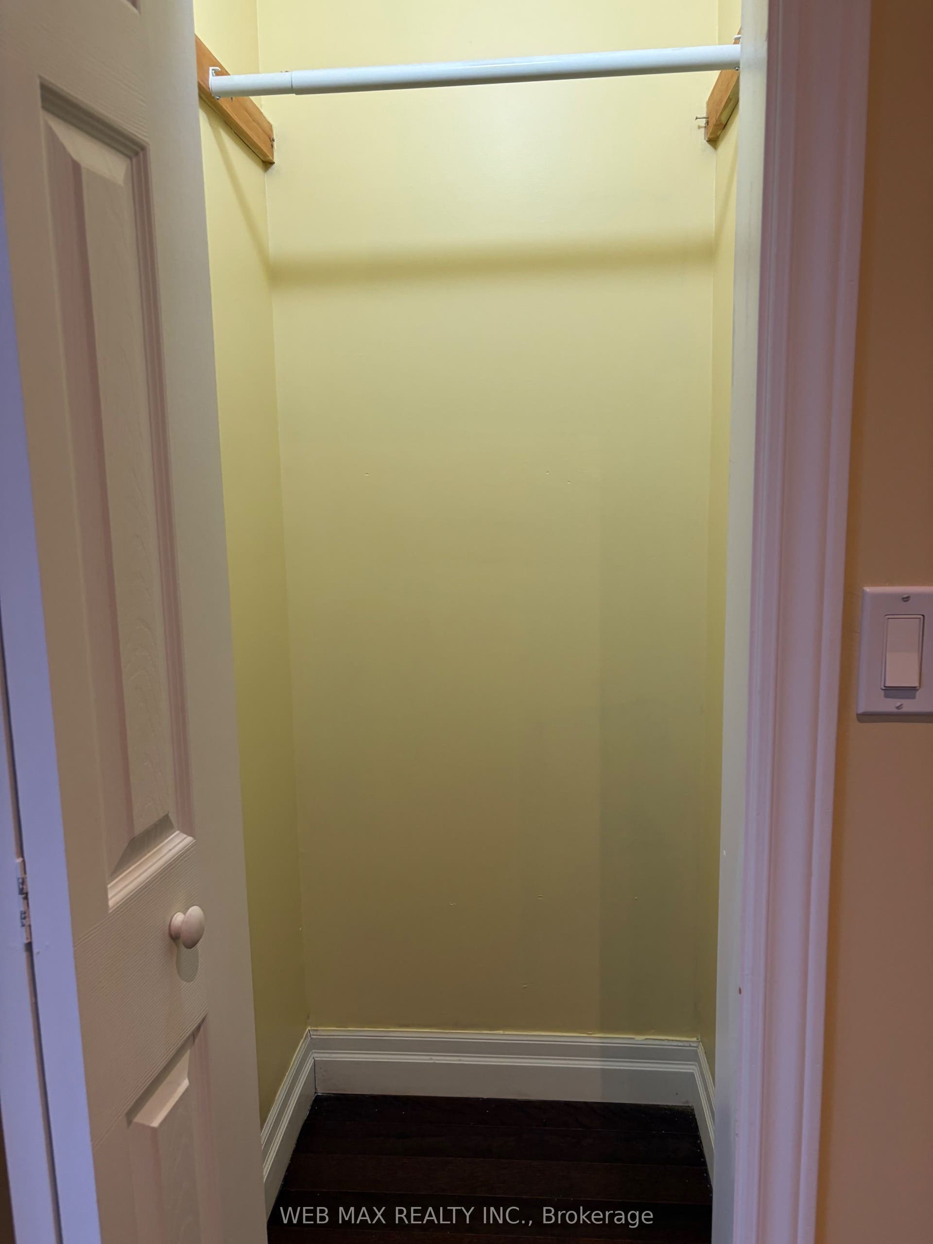 15 Branstone Road, #Main, Toronto W, Toronto ON M6E 4E3 15 Branstone Road, #Main, Toronto W, Toronto ON M6E 4E3