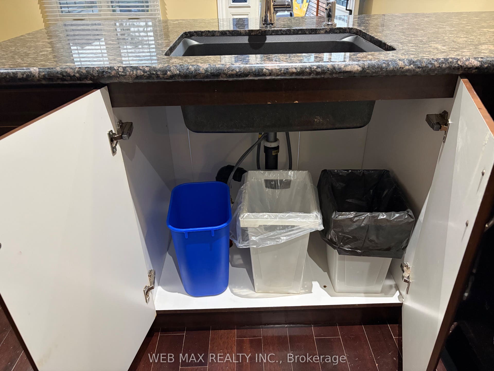15 Branstone Road, #Main, Toronto W, Toronto ON M6E 4E3 Receptacles ready for use