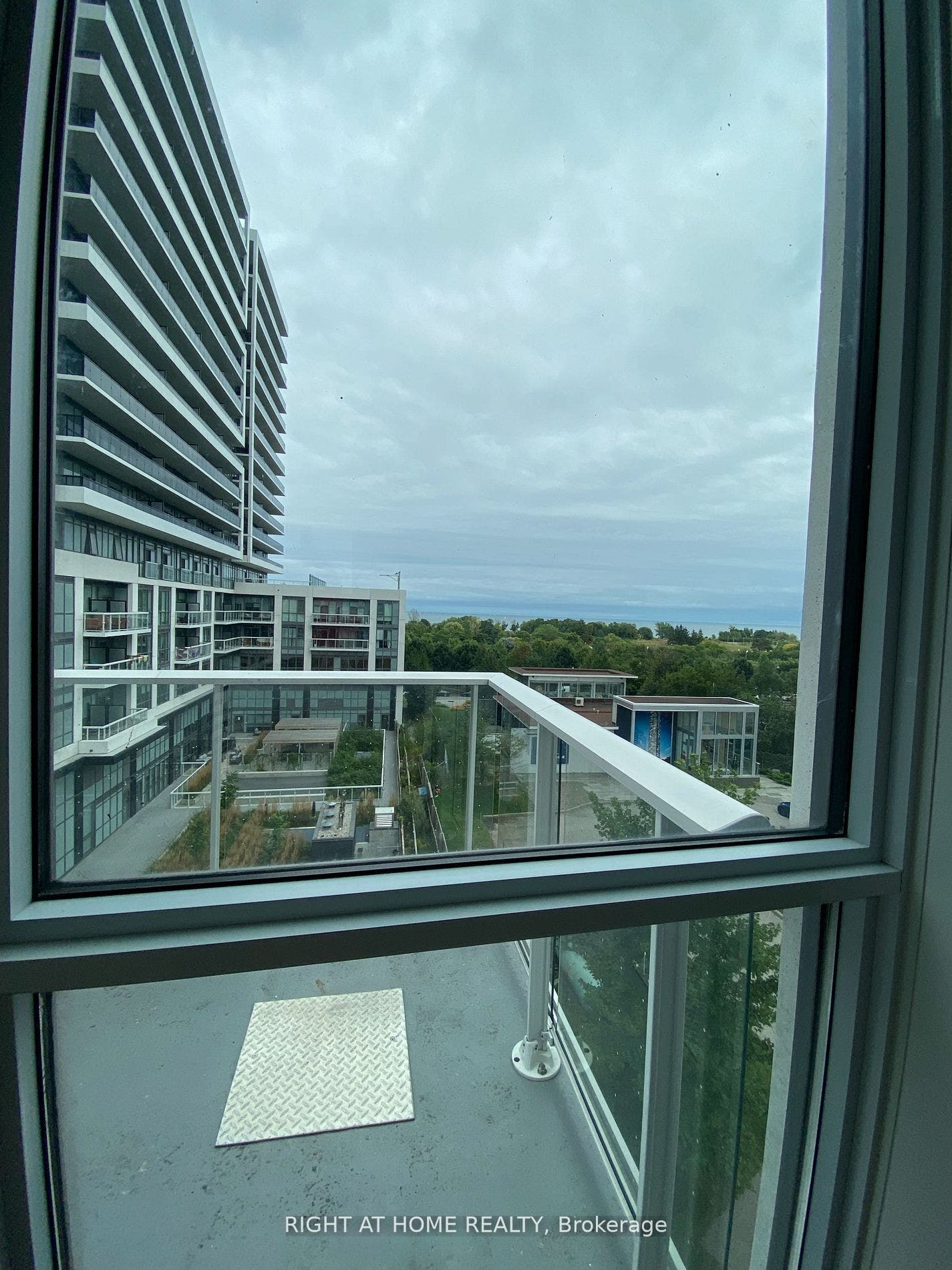 70 Annie Craig Drive W, #413, Toronto W, Toronto ON M8V 0G2