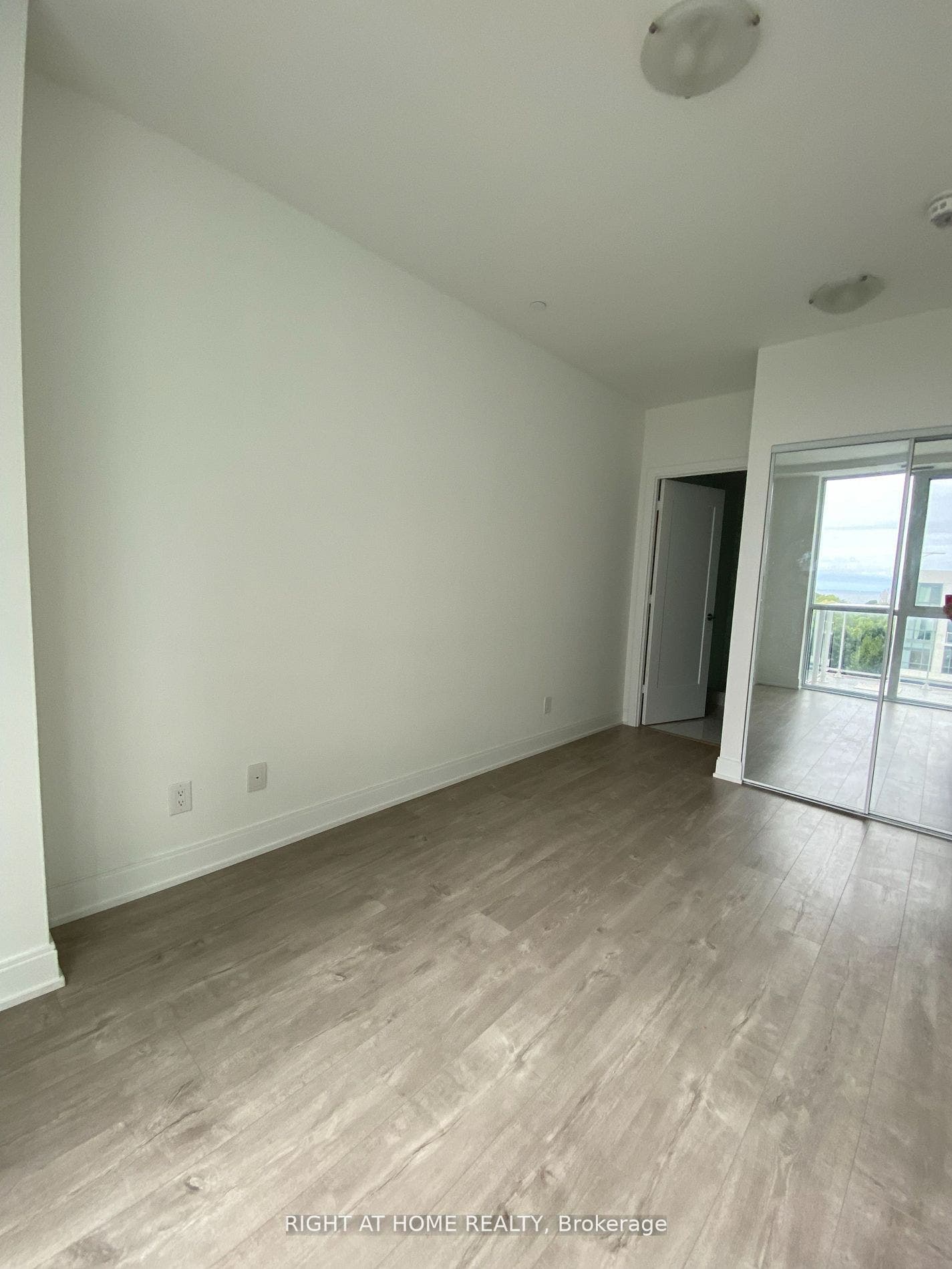 70 Annie Craig Drive W, #413, Toronto W, Toronto ON M8V 0G2