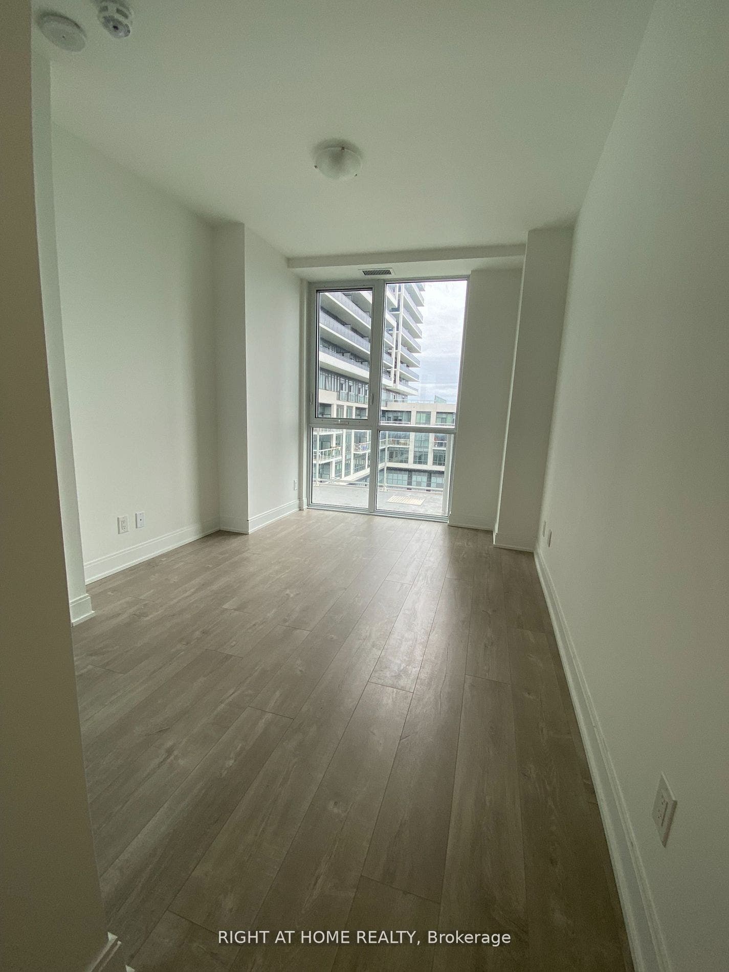 70 Annie Craig Drive W, #413, Toronto W, Toronto ON M8V 0G2