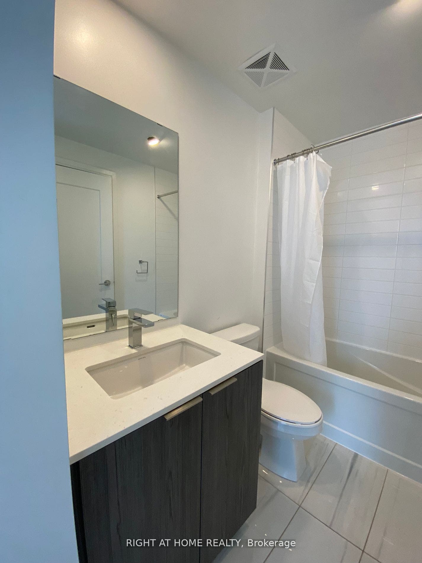 70 Annie Craig Drive W, #413, Toronto W, Toronto ON M8V 0G2