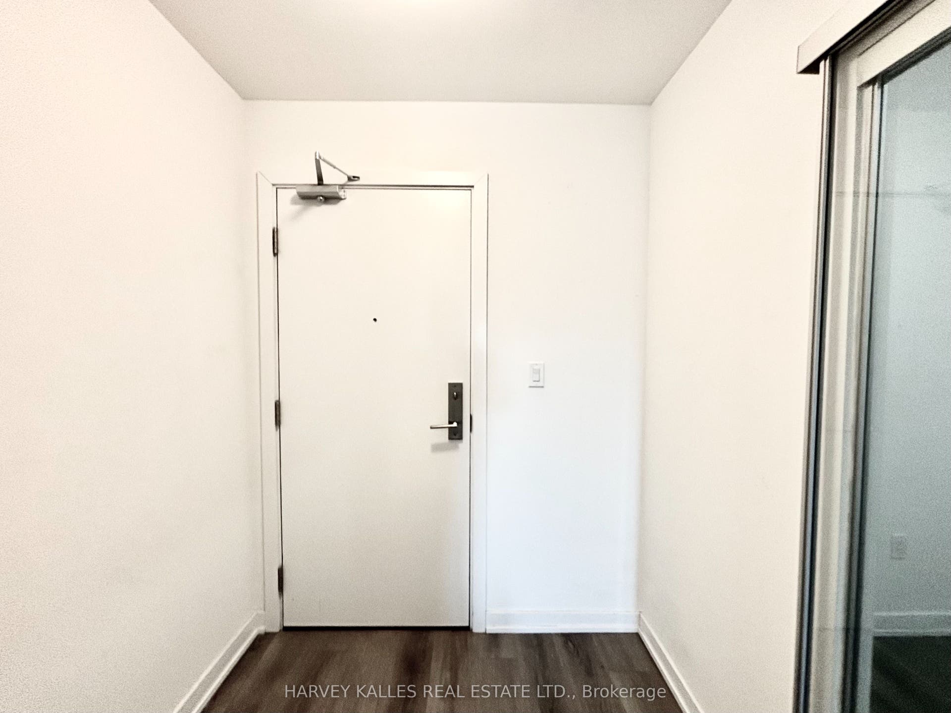 2433 Dufferin Street, #510, Toronto W, Toronto ON M6E 0B4