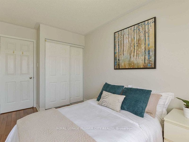 43 Garibaldi Drive, Brampton, Peel ON L6X 4Y7