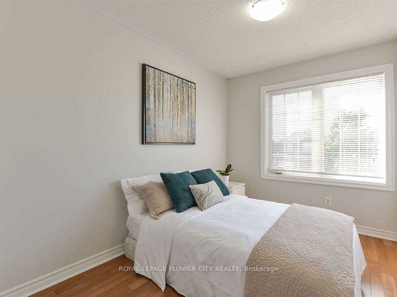 43 Garibaldi Drive, Brampton, Peel ON L6X 4Y7