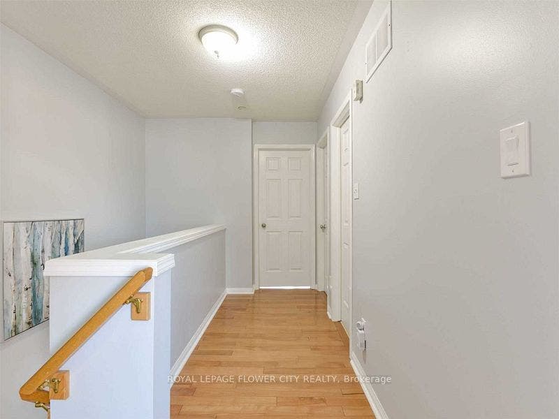 43 Garibaldi Drive, Brampton, Peel ON L6X 4Y7