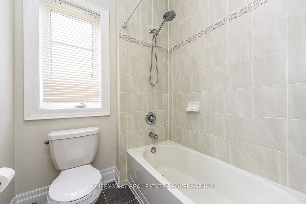 12 Love Court, Brampton, Peel ON L6P 4H6