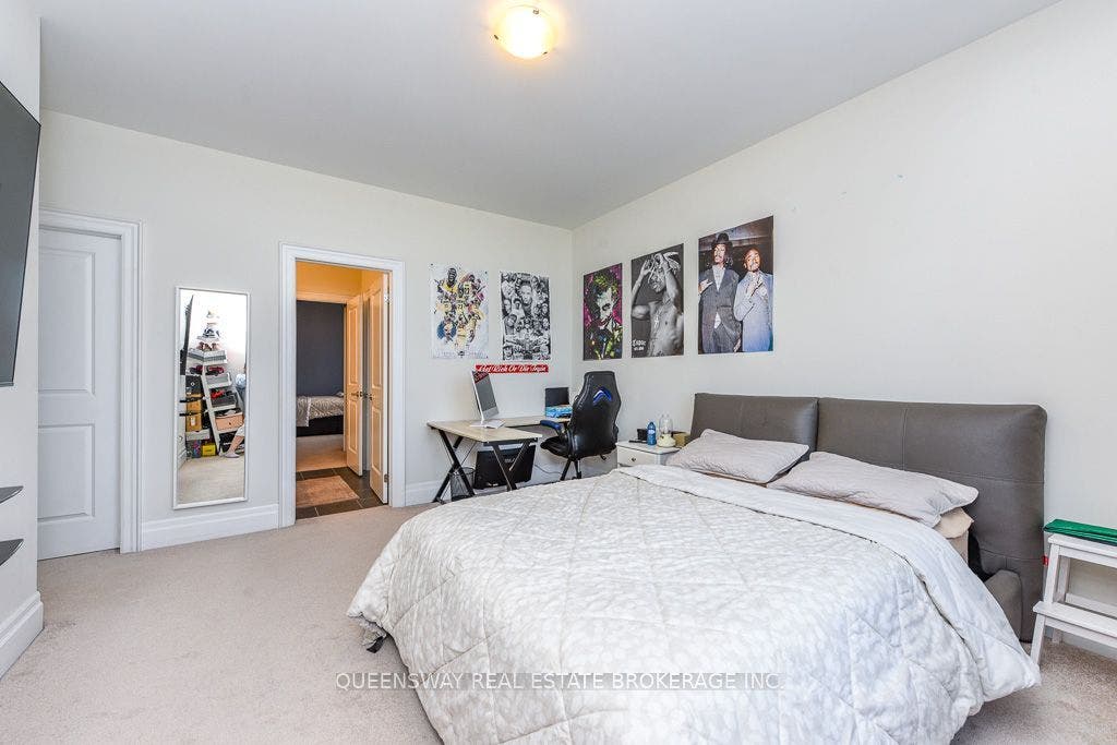 12 Love Court, Brampton, Peel ON L6P 4H6