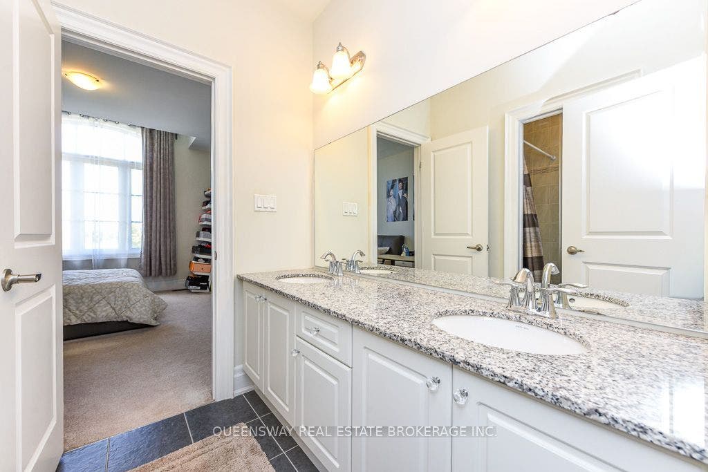 12 Love Court, Brampton, Peel ON L6P 4H6