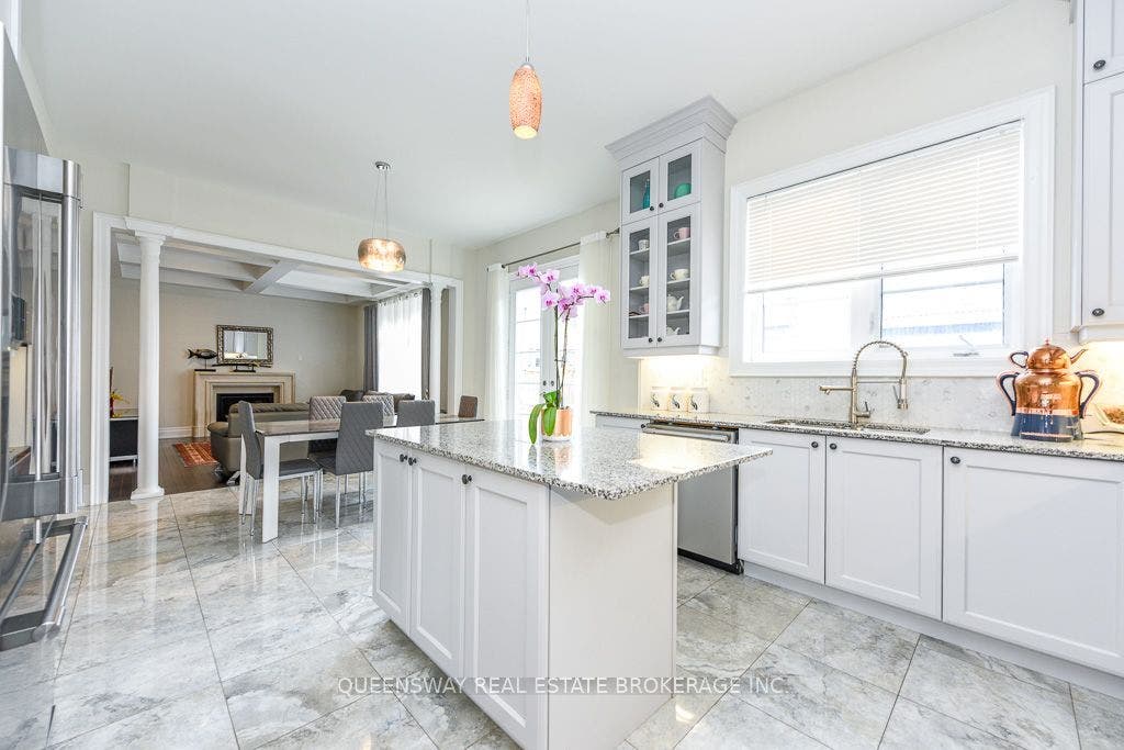 12 Love Court, Brampton, Peel ON L6P 4H6