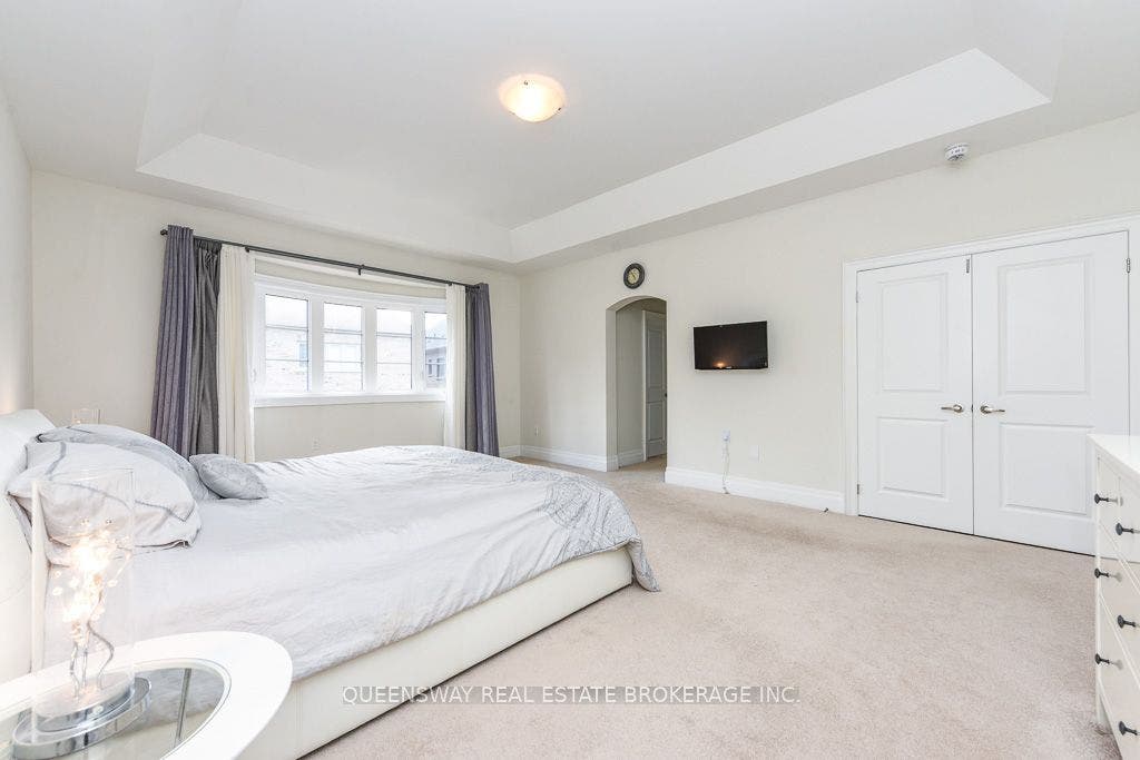 12 Love Court, Brampton, Peel ON L6P 4H6