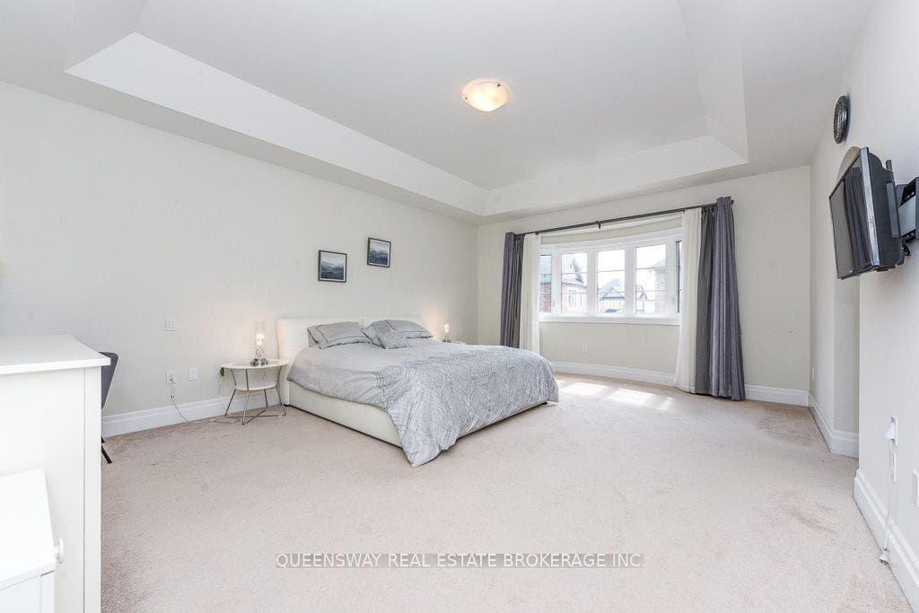 12 Love Court, Brampton, Peel ON L6P 4H6