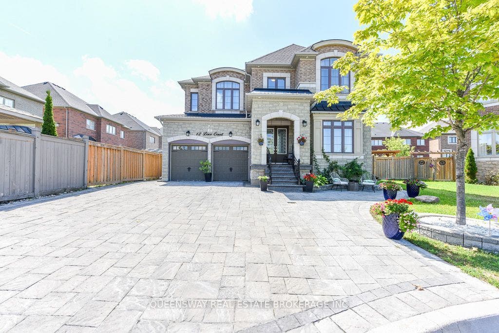 12 Love Court, Brampton, Peel ON L6P 4H6